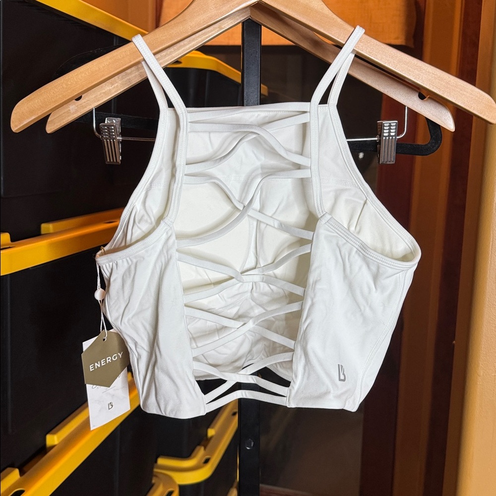 NWT Buffbunny Ivy Crop Sports Bra White Energy Fabric Size Medium Lattice Back - Picture 9 of 13